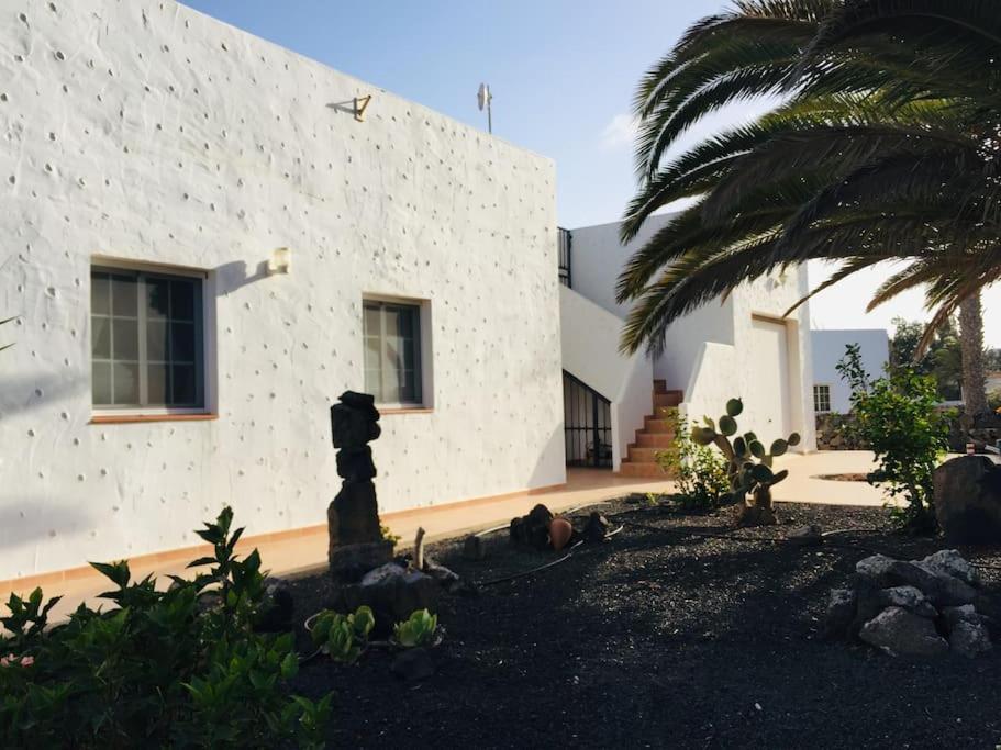 Casa Yukka Villa With Heated Pool Lajares Exteriör bild