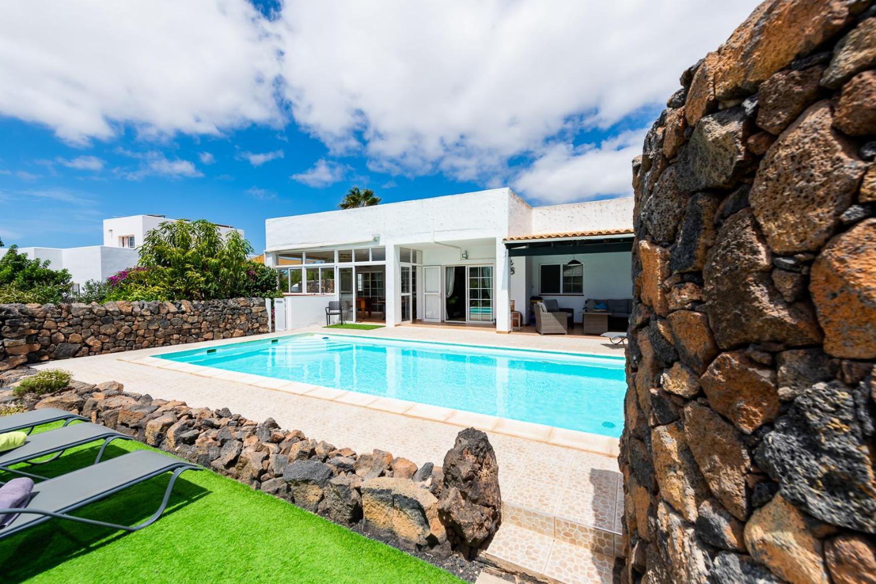 Casa Yukka Villa With Heated Pool Lajares Exteriör bild